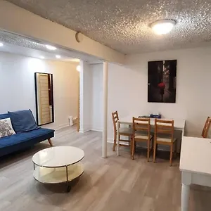 Heart Of Mtr For Memerable Experiance 2 Backyard 7minmetro Fully Renovated & Equipped Canada