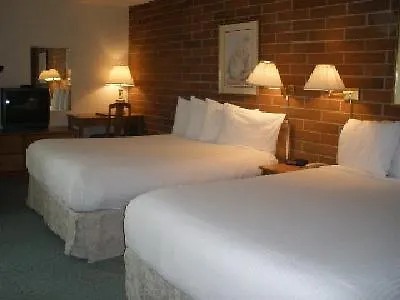 Hotel Sechelt Inn