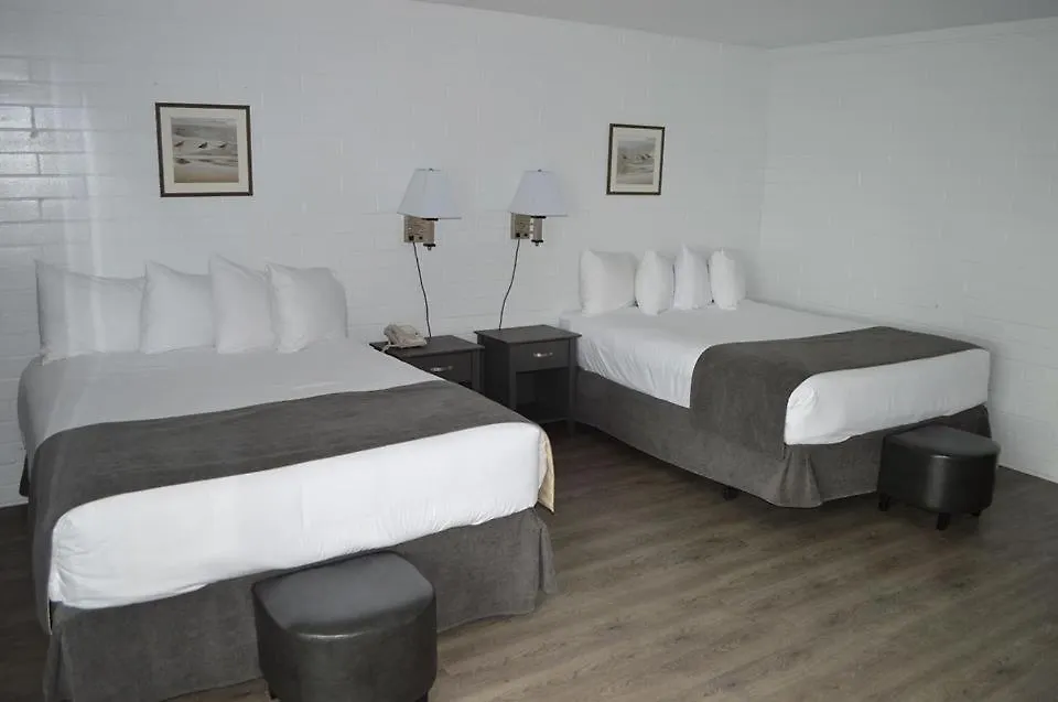 Sechelt Inn Hotel