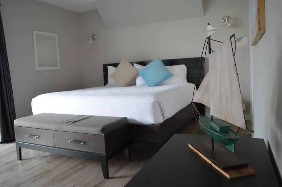 Sechelt Inn 2*,  Canada